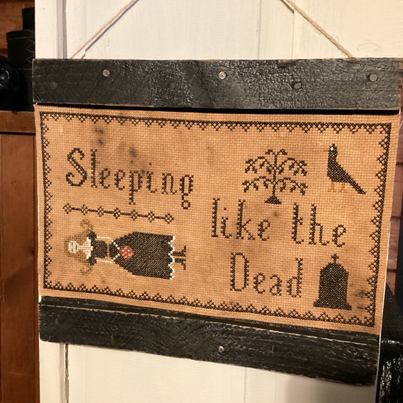 PRIMITIVE GRUNGY GOTH WITCH SAMPLER HANDMADE OOAK - Picture 2 of 3